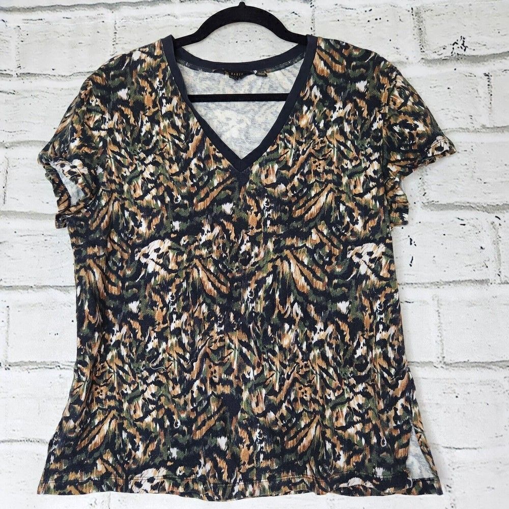 Ted Baker Camo Short Sleeve Jilliee Tee Womens Size 4 V Neck Animal Print